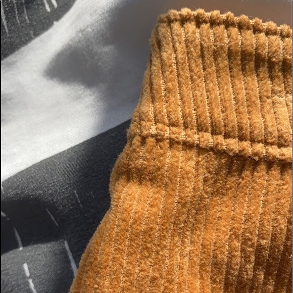 mustard yellow skirt - Picture 3 of 6